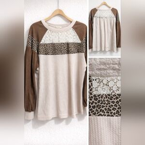 Umgee Cream & Brown Lace-Trim Pullover